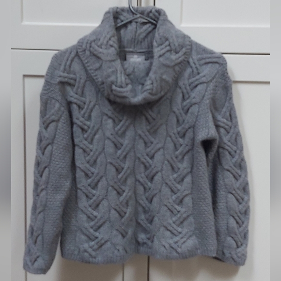 Aran Woollen Mills merino sweater - Picture 9 of 10